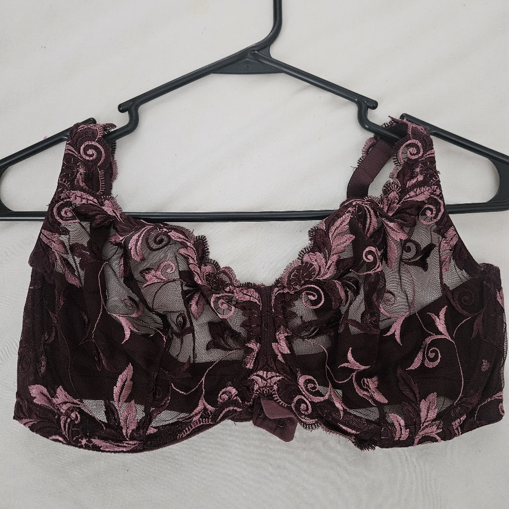 Sensuous lace unlined
